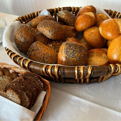 Brot Und Brotchen Vom Backer Stahlbock Aus Hitzacker